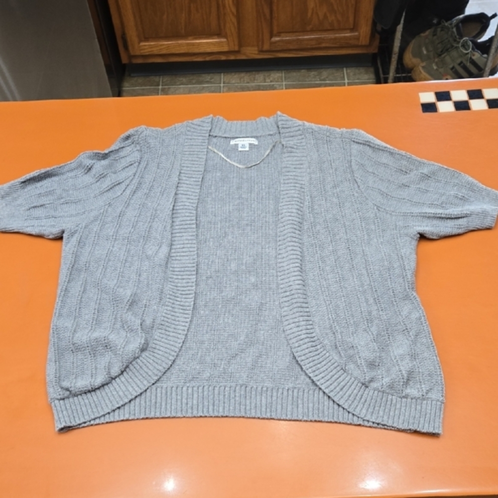 Croft & Barrow Women's Light Gray Cardigan Sweater